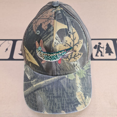 Beechfield Camo/Leather Cap w/ Embroidered Pike Pattern
